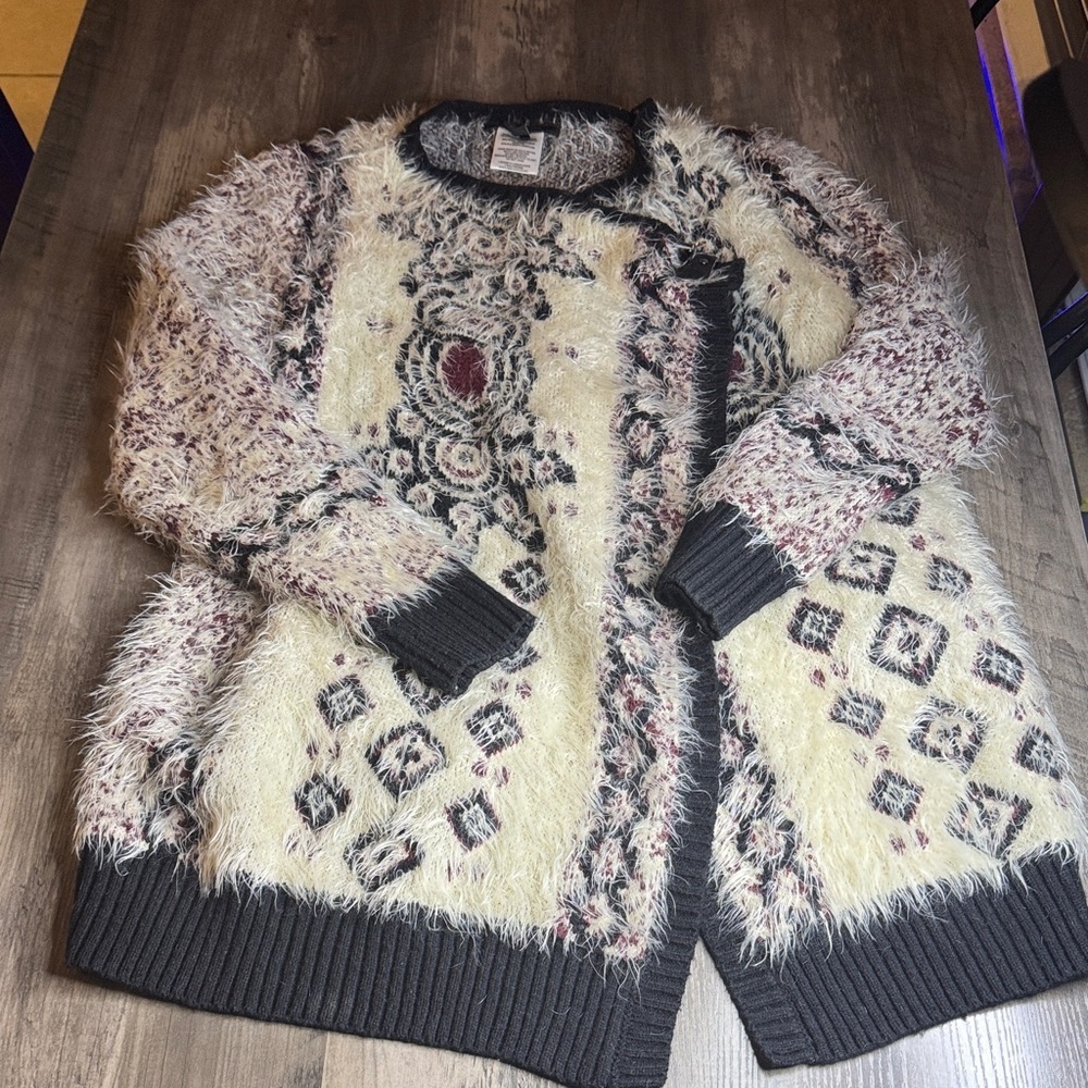 BCBGMaxAzria Black and Cream Fuzzy Aztec Patterned Oversized Cardigan